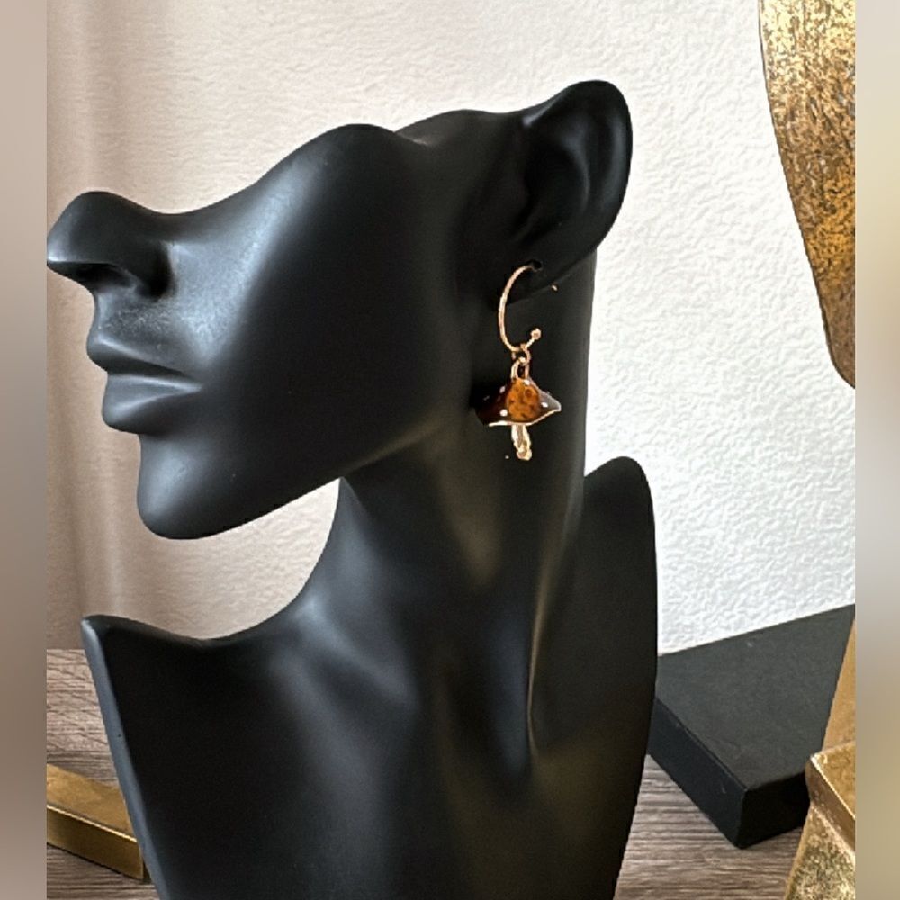 Mushroom earring A655 - Picture 3 of 4